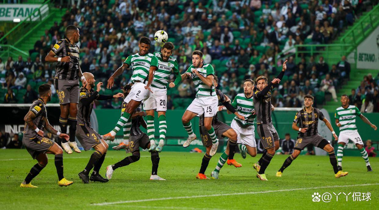 问鼎-巴黎圣日耳曼迎葡超关键赛；转会期遗憾出局；管理层满意；纪律约束更严格的简单介绍