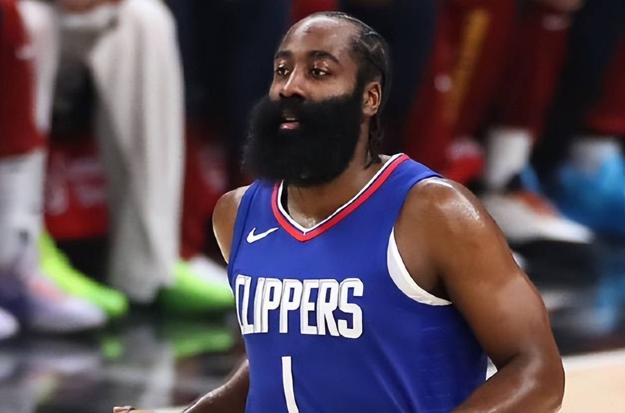 问鼎-哈登迎来十赛季高光表现，德国队球迷沸腾！的简单介绍