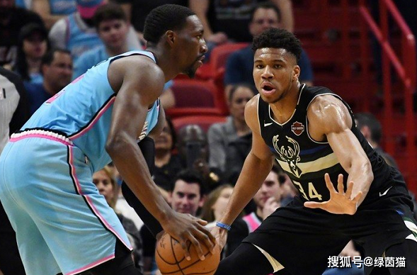 问鼎娱乐- 莱万多夫斯基缺阵 